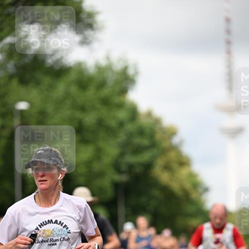 29.06.2025 - hella hamburg halbmarathon Dr. Thomas Lammeyer http://msf.ph/oto/8420182 29.06.2025 10:46:49 Kennedybrücke 1039, 1712, 1752, 2069, 2134, 2974, 3276, 3326, 3568, 4385, 4541, 4680, 4735, 4736, 5419, 5671, 6136, 6320, 6440, 6828, 7022, 7023, 7040, 7043, 7260, 7357, 7666, 8014, 8525, 8526, 8712, 9644, 9980, 10532, 10623, 10842, 11074, 11075, 11331 meine-sportfotos.de