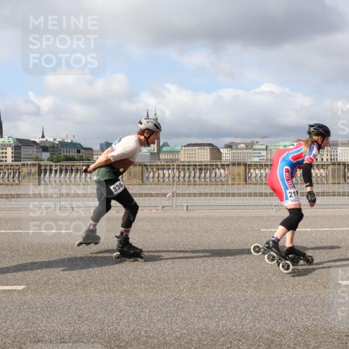 29.06.2025 - hella hamburg halbmarathon Lena Gebhardt http://msf.ph/oto/8420201 29.06.2025 08:57:39 Lombardsbrücke 336, 219 meine-sportfotos.de