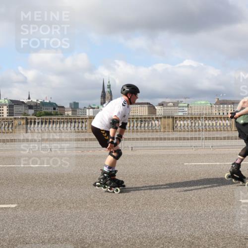 29.06.2025 - hella hamburg halbmarathon Lena Gebhardt http://msf.ph/oto/8420339 29.06.2025 08:57:40 Lombardsbrücke 336 meine-sportfotos.de
