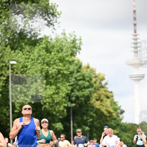 29.06.2025 - hella hamburg halbmarathon Dr. Thomas Lammeyer http://msf.ph/oto/8420527 29.06.2025 10:46:58 Kennedybrücke 1360, 1656, 1752, 1929, 1994, 2069, 2134, 2401, 2509, 2940, 2941, 3378, 3874, 4092, 4385, 4680, 4735, 4736, 4778, 5403, 5419, 6136, 6440, 6828, 6837, 7040, 7043, 7260, 7357, 7477, 7666, 8000, 8014, 8525, 8526, 9644, 9980, 10532, 10623, 10697, 10734, 10842, 11074, 11075, 11331 meine-sportfotos.de