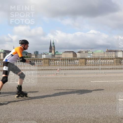 29.06.2025 - hella hamburg halbmarathon Lena Gebhardt http://msf.ph/oto/8420544 29.06.2025 08:57:40 Lombardsbrücke 3 meine-sportfotos.de