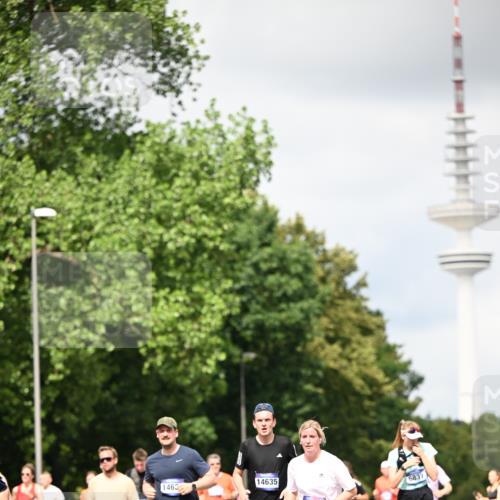 29.06.2025 - hella hamburg halbmarathon Dr. Thomas Lammeyer http://msf.ph/oto/8420633 29.06.2025 10:47:01 Kennedybrücke 1150, 1360, 1656, 1752, 1929, 1994, 2134, 2401, 2509, 2580, 2940, 2941, 3378, 3874, 4092, 4680, 4778, 5403, 5419, 6136, 6440, 6764, 6828, 6837, 7040, 7043, 7260, 7357, 7477, 7515, 7666, 8000, 8525, 8526, 9644, 9980, 10008, 10623, 10697, 10734, 10842, 11074, 11075, 11331 meine-sportfotos.de