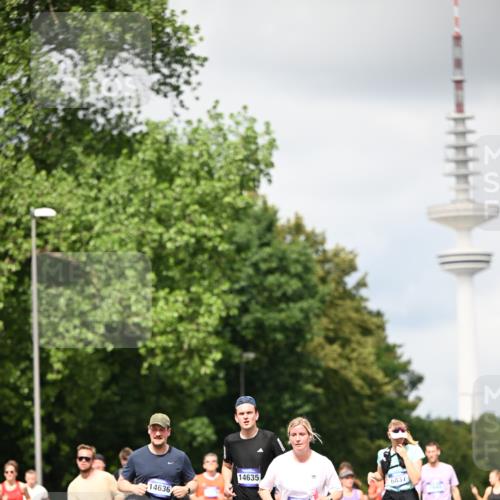 29.06.2025 - hella hamburg halbmarathon Dr. Thomas Lammeyer http://msf.ph/oto/8420644 29.06.2025 10:47:02 Kennedybrücke 1150, 1360, 1656, 1752, 1929, 1994, 2134, 2401, 2509, 2580, 2940, 2941, 3378, 3874, 4092, 4680, 4778, 5403, 5419, 6136, 6440, 6764, 6828, 6837, 7040, 7043, 7260, 7357, 7477, 7515, 7666, 8000, 8161, 8525, 8526, 9644, 9980, 10008, 10623, 10697, 10734, 10842, 11074, 11075, 11331 meine-sportfotos.de