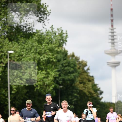 29.06.2025 - hella hamburg halbmarathon Dr. Thomas Lammeyer http://msf.ph/oto/8420680 29.06.2025 10:47:02 Kennedybrücke 1150, 1360, 1656, 1752, 1929, 1994, 2134, 2401, 2509, 2580, 2940, 2941, 3378, 3874, 4092, 4680, 4778, 5403, 5419, 6136, 6440, 6764, 6828, 6837, 7040, 7043, 7260, 7357, 7477, 7515, 7666, 8000, 8161, 8525, 8526, 9644, 9980, 10008, 10623, 10697, 10734, 10842, 11074, 11075, 11331 meine-sportfotos.de