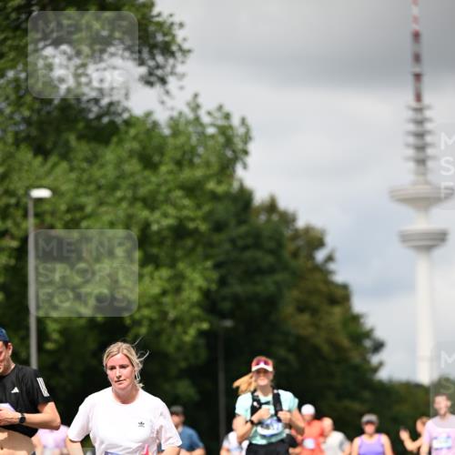 29.06.2025 - hella hamburg halbmarathon Dr. Thomas Lammeyer http://msf.ph/oto/8420768 29.06.2025 10:47:05 Kennedybrücke 1150, 1360, 1656, 1752, 1929, 1994, 2134, 2401, 2509, 2580, 2940, 2941, 3378, 3874, 4092, 4680, 4778, 5403, 5419, 6136, 6440, 6764, 6828, 6837, 7040, 7043, 7260, 7357, 7477, 7515, 7557, 7666, 8000, 8161, 8435, 8525, 8526, 9644, 9980, 10008, 10623, 10697, 10734, 10842, 11074, 11075, 11331 meine-sportfotos.de
