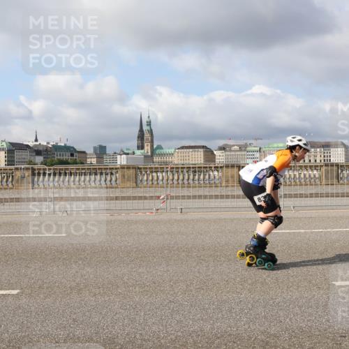 29.06.2025 - hella hamburg halbmarathon Lena Gebhardt http://msf.ph/oto/8420785 29.06.2025 08:57:41 Lombardsbrücke 83 meine-sportfotos.de