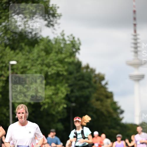 29.06.2025 - hella hamburg halbmarathon Dr. Thomas Lammeyer http://msf.ph/oto/8420794 29.06.2025 10:47:05 Kennedybrücke 1150, 1360, 1656, 1752, 1929, 1994, 2134, 2401, 2509, 2580, 2940, 2941, 3378, 3874, 4092, 4680, 4778, 5403, 5419, 6136, 6440, 6764, 6828, 6837, 7040, 7043, 7260, 7357, 7477, 7515, 7557, 7666, 8000, 8161, 8435, 8525, 8526, 9644, 9980, 10008, 10623, 10697, 10734, 10842, 11074, 11075, 11331 meine-sportfotos.de
