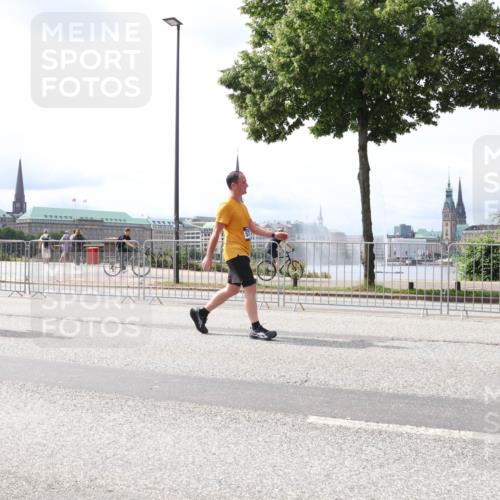 29.06.2025 - hella hamburg halbmarathon Lena Gebhardt http://msf.ph/oto/8420799 29.06.2025 10:27:39 Lombardsbrücke 1420, 1148, 2080, 2775, 3389, 4372, 5177, 5285, 5825, 6214, 6259, 7764, 7944, 7978, 8085, 9567, 9688, 10077, 10158, 10412, 10413, 11256, 11766, 12500, 12823, 13043, 13860, 14206, 15607, 15641, 16569, 16804, 16838, 17427, 17791, 18012, 18097, 18301, 18626, 18766 meine-sportfotos.de