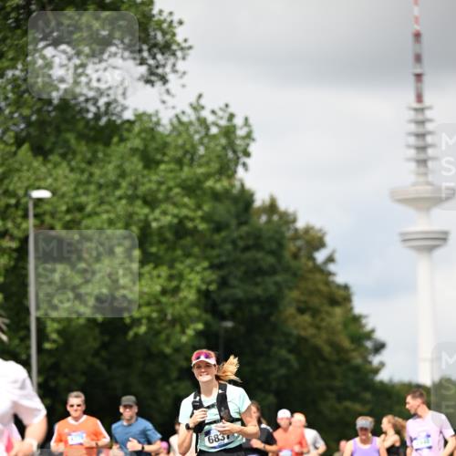 29.06.2025 - hella hamburg halbmarathon Dr. Thomas Lammeyer http://msf.ph/oto/8420831 29.06.2025 10:47:06 Kennedybrücke 1150, 1360, 1656, 1752, 1929, 1994, 2134, 2401, 2450, 2509, 2580, 2940, 2941, 3378, 3874, 4092, 4680, 4778, 5403, 5419, 6136, 6440, 6764, 6828, 6837, 7043, 7260, 7357, 7477, 7515, 7557, 7666, 8000, 8161, 8435, 8525, 8526, 9644, 9980, 10008, 10623, 10697, 10734, 10842, 10899, 11074, 11075, 11331 meine-sportfotos.de