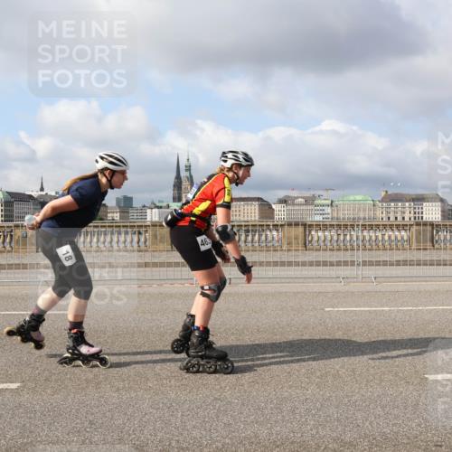 29.06.2025 - hella hamburg halbmarathon Lena Gebhardt http://msf.ph/oto/8420884 29.06.2025 08:57:42 Lombardsbrücke 463 meine-sportfotos.de