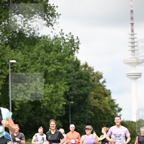 29.06.2025 - hella hamburg halbmarathon Dr. Thomas Lammeyer http://msf.ph/oto/8420930 29.06.2025 10:47:09 Kennedybrücke 1150, 1360, 1656, 1752, 1929, 1994, 2134, 2401, 2450, 2509, 2580, 2940, 2941, 3378, 3874, 4092, 4334, 4778, 4891, 4892, 5268, 5403, 6136, 6440, 6764, 6828, 6837, 7260, 7357, 7477, 7515, 7557, 7666, 8000, 8161, 8435, 8525, 8526, 9644, 9980, 10008, 10697, 10734, 10899, 11074, 11075, 11331 meine-sportfotos.de