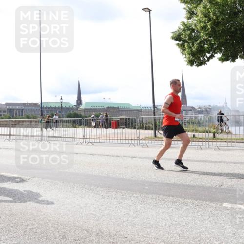 29.06.2025 - hella hamburg halbmarathon Lena Gebhardt http://msf.ph/oto/8420936 29.06.2025 10:27:40 Lombardsbrücke 1148, 2080, 2775, 3389, 4372, 5177, 5285, 5825, 6214, 6259, 7764, 7944, 7978, 8085, 9567, 9688, 10158, 10412, 10413, 11256, 11766, 12500, 12823, 13043, 13860, 14206, 15607, 15641, 16569, 16804, 16838, 17427, 17791, 18012, 18097, 18301, 18626, 18766 meine-sportfotos.de