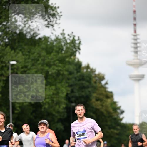 29.06.2025 - hella hamburg halbmarathon Dr. Thomas Lammeyer http://msf.ph/oto/8421055 29.06.2025 10:47:11 Kennedybrücke 1150, 1360, 1656, 1929, 1994, 2401, 2450, 2509, 2580, 2940, 2941, 3378, 3874, 4092, 4334, 4778, 4891, 4892, 5268, 5403, 6136, 6440, 6764, 6828, 6837, 7260, 7357, 7477, 7515, 7557, 7666, 8000, 8161, 8435, 8525, 8526, 9304, 9980, 10008, 10697, 10734, 10899, 11331 meine-sportfotos.de
