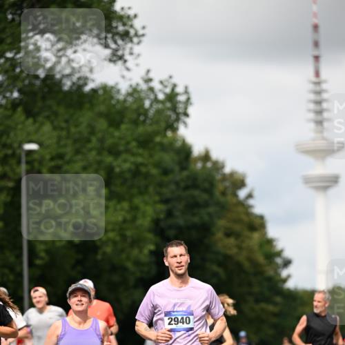 29.06.2025 - hella hamburg halbmarathon Dr. Thomas Lammeyer http://msf.ph/oto/8421075 29.06.2025 10:47:12 Kennedybrücke 1150, 1360, 1656, 1929, 1994, 2401, 2450, 2509, 2580, 2940, 2941, 3378, 3874, 4092, 4334, 4778, 4891, 4892, 5268, 5403, 6440, 6764, 6828, 6837, 7260, 7357, 7477, 7515, 7557, 7666, 8000, 8161, 8435, 8525, 8526, 9304, 9980, 10008, 10697, 10734, 10899, 11331 meine-sportfotos.de