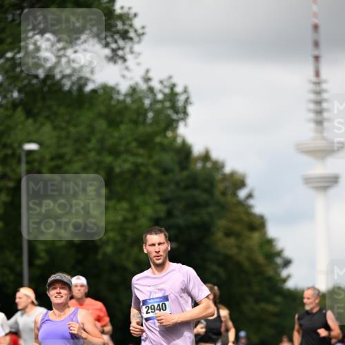 29.06.2025 - hella hamburg halbmarathon Dr. Thomas Lammeyer http://msf.ph/oto/8421088 29.06.2025 10:47:12 Kennedybrücke 1150, 1360, 1656, 1929, 1994, 2401, 2450, 2509, 2580, 2940, 2941, 3378, 3874, 4092, 4334, 4778, 4891, 4892, 5268, 5403, 6440, 6764, 6828, 6837, 7260, 7357, 7477, 7515, 7557, 7666, 8000, 8161, 8435, 8525, 8526, 9304, 9980, 10008, 10697, 10734, 10899, 11331 meine-sportfotos.de