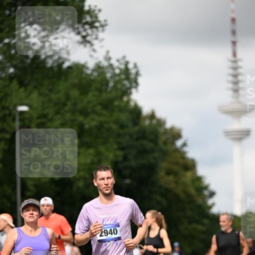 29.06.2025 - hella hamburg halbmarathon Dr. Thomas Lammeyer http://msf.ph/oto/8421101 29.06.2025 10:47:12 Kennedybrücke 1150, 1360, 1656, 1929, 1994, 2401, 2450, 2509, 2580, 2940, 2941, 3378, 3874, 4092, 4334, 4778, 4891, 4892, 5268, 5403, 6440, 6764, 6828, 6837, 7260, 7357, 7477, 7515, 7557, 7666, 8000, 8161, 8435, 8525, 8526, 9304, 9980, 10008, 10697, 10734, 10899, 11331 meine-sportfotos.de