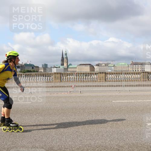 29.06.2025 - hella hamburg halbmarathon Lena Gebhardt http://msf.ph/oto/8421146 29.06.2025 08:57:46 Lombardsbrücke 176 meine-sportfotos.de