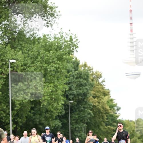 29.06.2025 - hella hamburg halbmarathon Dr. Thomas Lammeyer http://msf.ph/oto/8421428 29.06.2025 10:47:23 Kennedybrücke 1150, 1310, 1467, 1656, 1929, 2401, 2450, 2580, 2940, 2941, 3283, 3764, 4092, 4334, 4353, 4778, 4891, 4892, 5268, 5403, 5755, 6764, 6837, 7515, 7557, 8000, 8161, 8233, 8435, 9304, 10008, 10536, 10697, 10734, 10899 meine-sportfotos.de
