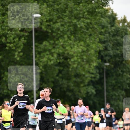 29.06.2025 - hella hamburg halbmarathon Dr. Thomas Lammeyer http://msf.ph/oto/8421548 29.06.2025 10:47:38 Kennedybrücke 1226, 1310, 1467, 1788, 2103, 2158, 2267, 2538, 2971, 3283, 3288, 3518, 3764, 4105, 4177, 4302, 4353, 4891, 4892, 5265, 5370, 5755, 7461, 7872, 8233, 8991, 9304, 9976, 10536 meine-sportfotos.de