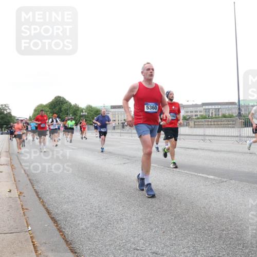 29.06.2025 - hella hamburg halbmarathon Lena Gebhardt http://msf.ph/oto/8421674 29.06.2025 10:52:39 Lombardsbrücke 3140, 5360, 1392, 1369, 1826, 2146, 2362, 2420, 2528, 2701, 2983, 3140, 3227, 3645, 4436, 4591, 4729, 4815, 5262, 5360, 6386, 6403, 6404, 6406, 6671, 7032, 7511, 7690, 7691, 7735, 7737, 7812, 8194, 8196, 8641, 9068, 9070, 9103, 9368, 9545, 9731, 10055, 10080, 10296, 10342, 10392, 10600, 10634, 10879, 10884, 10928, 10981, 11084, 11126, 11127, 11297, 11736, 11899, 11919, 11974, 12127, 12128, 12546, 12558, 12994, 14009 meine-sportfotos.de