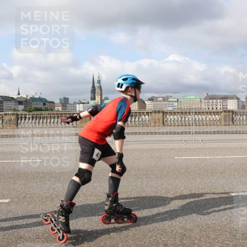 29.06.2025 - hella hamburg halbmarathon Lena Gebhardt http://msf.ph/oto/8421734 29.06.2025 08:57:47 Lombardsbrücke 2018 meine-sportfotos.de