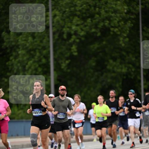 29.06.2025 - hella hamburg halbmarathon Dr. Thomas Lammeyer http://msf.ph/oto/8421754 29.06.2025 10:47:48 Kennedybrücke 1226, 1310, 1467, 1788, 1878, 2103, 2158, 2267, 2361, 2538, 2971, 3283, 3288, 3518, 3764, 4105, 4177, 4302, 5265, 5370, 5720, 5755, 6012, 7461, 7872, 8135, 8991, 9831, 9976, 10083, 10200, 10202 meine-sportfotos.de