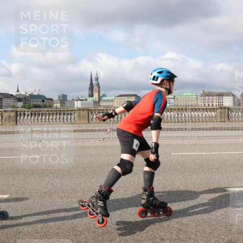 29.06.2025 - hella hamburg halbmarathon Lena Gebhardt http://msf.ph/oto/8421764 29.06.2025 08:57:47 Lombardsbrücke 525 meine-sportfotos.de