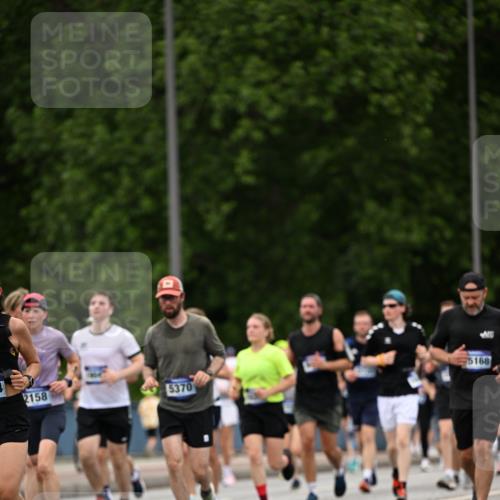 29.06.2025 - hella hamburg halbmarathon Dr. Thomas Lammeyer http://msf.ph/oto/8421798 29.06.2025 10:47:49 Kennedybrücke 1226, 1310, 1467, 1788, 1816, 1878, 2103, 2158, 2267, 2361, 2538, 2971, 3288, 3518, 4105, 4177, 4302, 5265, 5370, 5720, 5755, 6012, 7205, 7461, 7872, 8135, 8991, 9831, 9976, 10083, 10200, 10202 meine-sportfotos.de