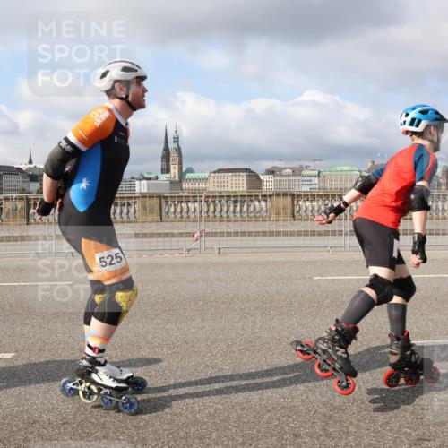 29.06.2025 - hella hamburg halbmarathon Lena Gebhardt http://msf.ph/oto/8421801 29.06.2025 08:57:47 Lombardsbrücke 525 meine-sportfotos.de