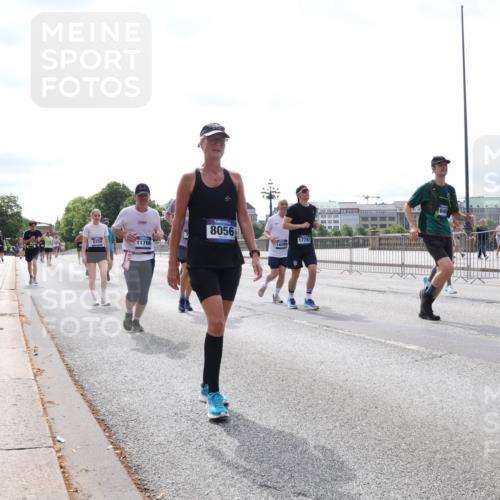 29.06.2025 - hella hamburg halbmarathon Lena Gebhardt http://msf.ph/oto/8421868 29.06.2025 10:27:49 Lombardsbrücke 8056, 17791, 11766, 16569, 1680, 1148, 2080, 3389, 4372, 5177, 5285, 5825, 5847, 6214, 6632, 7497, 7764, 7978, 8085, 8215, 9567, 9688, 10158, 10412, 10413, 11256, 11692, 11739, 12500, 12780, 12823, 12842, 13043, 13568, 13678, 13860, 14155, 14206, 15607, 15608, 16569, 16804, 16838, 17427, 17791, 18012, 18097, 18301, 18626, 18766 meine-sportfotos.de
