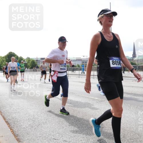 29.06.2025 - hella hamburg halbmarathon Lena Gebhardt http://msf.ph/oto/8422005 29.06.2025 10:27:50 Lombardsbrücke 6259, 8056, 1176, 1148, 2080, 3389, 4372, 5177, 5285, 5847, 6214, 6632, 7497, 7764, 7978, 8085, 8215, 9567, 9688, 10158, 10412, 10413, 11256, 11692, 11739, 12500, 12780, 12823, 12842, 13043, 13568, 13678, 13860, 14155, 14206, 15607, 15608, 16569, 16804, 16838, 17427, 17791, 18012, 18097, 18301, 18626, 18766 meine-sportfotos.de