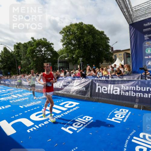 29.06.2025 - hella hamburg halbmarathon Zöllner http://msf.ph/oto/8422034 29.06.2025 10:32:15 Ziel 1894, 7272, 15826, 16736 meine-sportfotos.de