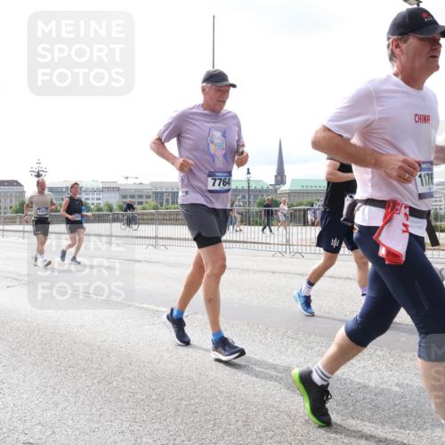 29.06.2025 - hella hamburg halbmarathon Lena Gebhardt http://msf.ph/oto/8422076 29.06.2025 10:27:51 Lombardsbrücke 6259, 10412, 13043, 7764, 1176, 900, 1148, 2080, 3389, 4372, 5177, 5285, 5847, 6214, 6632, 7497, 7764, 7978, 8085, 8215, 9567, 9688, 10158, 10412, 10413, 11256, 11692, 11739, 12500, 12780, 12823, 12842, 13043, 13568, 13678, 13860, 14155, 14206, 15607, 15608, 16569, 16804, 16838, 17427, 17791, 18012, 18097, 18301, 18626, 18766 meine-sportfotos.de