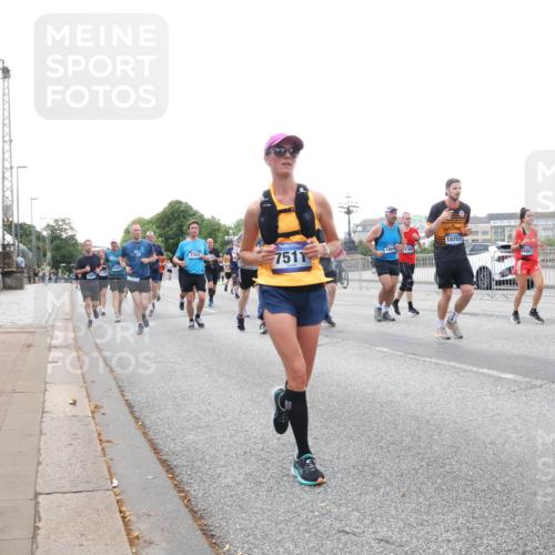 29.06.2025 - hella hamburg halbmarathon Lena Gebhardt http://msf.ph/oto/8422167 29.06.2025 10:52:45 Lombardsbrücke 2362, 18751, 7511, 18645, 14897, 1060, 2983, 1369, 1826, 2146, 2362, 2420, 2528, 2701, 2983, 2988, 3140, 3227, 3645, 3787, 4591, 4729, 4815, 5360, 6135, 6386, 6671, 7032, 7511, 7690, 7735, 7737, 7812, 8641, 9068, 9070, 9103, 9545, 9731, 10055, 10080, 10296, 10392, 10417, 10568, 10600, 10634, 10879, 10884, 10928, 10981, 11084, 11297, 11520, 11524, 11736, 11899, 11919, 11974, 12127, 12128, 12546, 12558, 12994, 14009, 14765, 14807, 14977, 14979 meine-sportfotos.de