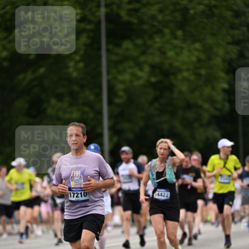 29.06.2025 - hella hamburg halbmarathon Dr. Thomas Lammeyer http://msf.ph/oto/8422214 29.06.2025 10:48:06 Kennedybrücke 1816, 1878, 2158, 2343, 2361, 5001, 5192, 5201, 5214, 5370, 5649, 5720, 6012, 6096, 6931, 7197, 7205, 7461, 8135, 8504, 9704, 9831, 9976, 10083, 10200, 10202, 11279 meine-sportfotos.de