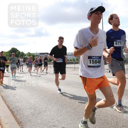 29.06.2025 - hella hamburg halbmarathon Lena Gebhardt http://msf.ph/oto/8422229 29.06.2025 09:51:55 Lombardsbrücke 1569, 1312, 8772, 17010, 6770, 15846, 088035, 88889, 1057, 1312, 1353, 1520, 1569, 1570, 1604, 1763, 1903, 1920, 2653, 2880, 2972, 3437, 3697, 4297, 4634, 4759, 4843, 4865, 4991, 4999, 5014, 5047, 5129, 5231, 5336, 5375, 5410, 5690, 5987, 6373, 6490, 6700, 6705, 6711, 6770, 7092, 7105, 7185, 7363, 7710, 8074, 8346, 8359, 8564, 8871, 8900, 9114, 9358, 9364, 9547, 9659, 10319, 10375, 10480, 10669, 10691, 10934, 10978, 11021, 11417, 11714, 11821, 11959, 12438, 12623, 12711 meine-sportfotos.de
