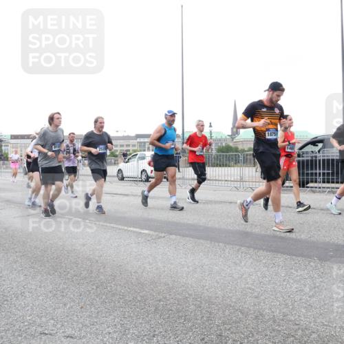29.06.2025 - hella hamburg halbmarathon Lena Gebhardt http://msf.ph/oto/8422252 29.06.2025 10:52:47 Lombardsbrücke 200, 2362, 1826, 9103, 2528, 18751, 14897, 1705, 1369, 1826, 2146, 2291, 2362, 2420, 2528, 2701, 2983, 2988, 3140, 3227, 3645, 3787, 4591, 4729, 5360, 6135, 6521, 6671, 7032, 7511, 7681, 7735, 7737, 7812, 8641, 9068, 9070, 9103, 9545, 9731, 10055, 10080, 10296, 10392, 10417, 10568, 10600, 10879, 10928, 10981, 11084, 11297, 11520, 11524, 11919, 12127, 12128, 12546, 12558, 12994, 14009, 14765, 14807, 14977, 14979 meine-sportfotos.de