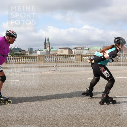 29.06.2025 - hella hamburg halbmarathon Lena Gebhardt http://msf.ph/oto/8422286 29.06.2025 08:57:48 Lombardsbrücke 20524, 524, 109 meine-sportfotos.de