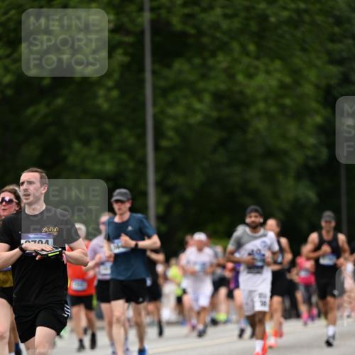 29.06.2025 - hella hamburg halbmarathon Dr. Thomas Lammeyer http://msf.ph/oto/8422399 29.06.2025 10:48:12 Kennedybrücke 1816, 2258, 2343, 2361, 3597, 4636, 4866, 5001, 5192, 5201, 5214, 5649, 5720, 5902, 5905, 6012, 6096, 6334, 6931, 7197, 7205, 8504, 9704, 10006, 10097, 10202, 10220, 11279 meine-sportfotos.de