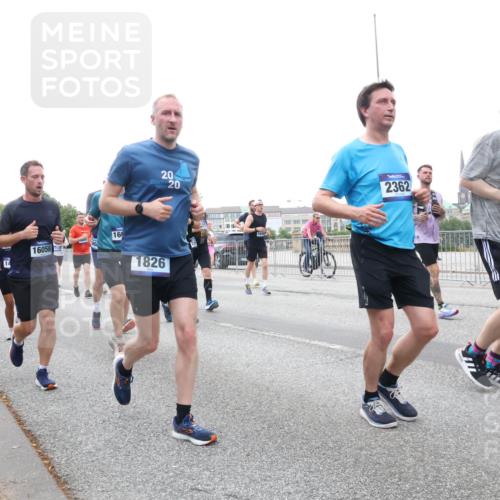 29.06.2025 - hella hamburg halbmarathon Lena Gebhardt http://msf.ph/oto/8422435 29.06.2025 10:52:49 Lombardsbrücke 16056, 16, 20, 20, 1826, 2362, 9103, 1369, 1826, 2146, 2291, 2362, 2420, 2528, 2701, 2983, 2988, 3140, 3227, 3645, 3787, 4591, 4729, 5360, 6135, 6521, 6671, 7032, 7511, 7681, 7735, 7737, 7812, 8641, 9068, 9070, 9103, 9545, 9731, 10055, 10080, 10392, 10417, 10568, 10600, 10661, 10879, 10928, 10981, 11084, 11297, 11520, 11524, 11919, 12127, 12128, 12546, 12994, 13489, 14009, 14765, 14807, 14977, 14979, 16137 meine-sportfotos.de