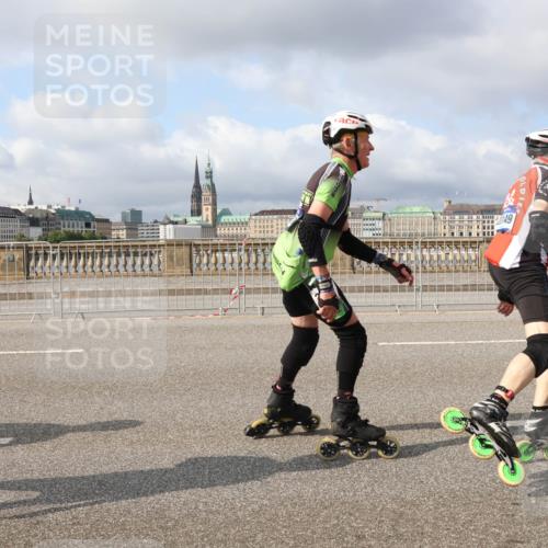 29.06.2025 - hella hamburg halbmarathon Lena Gebhardt http://msf.ph/oto/8422541 29.06.2025 08:57:49 Lombardsbrücke  meine-sportfotos.de