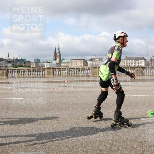 29.06.2025 - hella hamburg halbmarathon Lena Gebhardt http://msf.ph/oto/8422572 29.06.2025 08:57:49 Lombardsbrücke 20149 meine-sportfotos.de