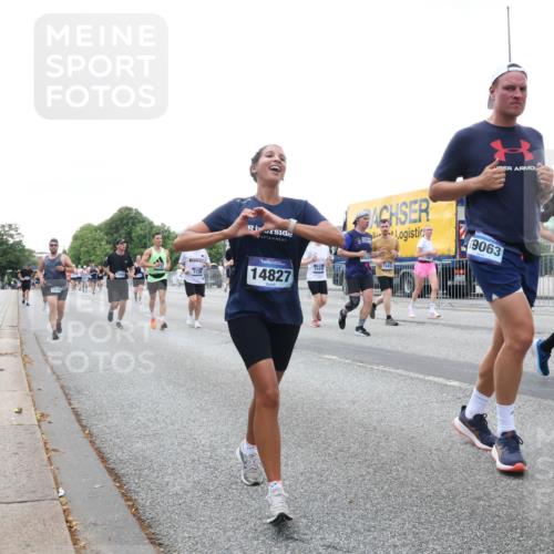 29.06.2025 - hella hamburg halbmarathon Lena Gebhardt http://msf.ph/oto/8422575 29.06.2025 10:52:51 Lombardsbrücke 4729, 14827, 1543, 9063, 442, 154, 322, 1369, 1826, 2146, 2291, 2362, 2420, 2528, 2701, 2983, 2988, 3140, 3227, 3787, 4591, 4729, 5360, 6135, 6521, 6671, 7032, 7511, 7681, 7735, 7737, 7812, 8641, 9068, 9070, 9103, 9545, 9731, 10055, 10080, 10392, 10417, 10568, 10600, 10661, 10879, 10928, 10981, 11297, 11520, 11524, 11919, 12127, 12128, 12994, 13489, 13916, 13917, 14009, 14765, 14807, 14977, 14979, 16137 meine-sportfotos.de