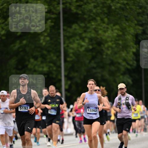 29.06.2025 - hella hamburg halbmarathon Dr. Thomas Lammeyer http://msf.ph/oto/8422598 29.06.2025 10:48:18 Kennedybrücke 1400, 1816, 2258, 2343, 2361, 2733, 3597, 4636, 4866, 5001, 5192, 5201, 5214, 5649, 5902, 5905, 6096, 6226, 6334, 6931, 7197, 7205, 8504, 9704, 9879, 10006, 10097, 10220, 11093, 11279 meine-sportfotos.de