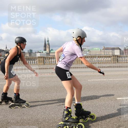 29.06.2025 - hella hamburg halbmarathon Lena Gebhardt http://msf.ph/oto/8422658 29.06.2025 08:57:50 Lombardsbrücke 23 meine-sportfotos.de