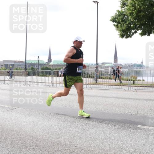 29.06.2025 - hella hamburg halbmarathon Lena Gebhardt http://msf.ph/oto/8422669 29.06.2025 10:27:59 Lombardsbrücke 9567, 1148, 2080, 3389, 5177, 5285, 5369, 5604, 5847, 6214, 6632, 7497, 7764, 7978, 8085, 8215, 9567, 9653, 9654, 9688, 10158, 10412, 10413, 11692, 11739, 12780, 12823, 12842, 13043, 13568, 13678, 13860, 14017, 14155, 14206, 15123, 15607, 15608, 16569, 16804, 16838, 17427, 17791, 18012, 18256, 18301, 18626 meine-sportfotos.de