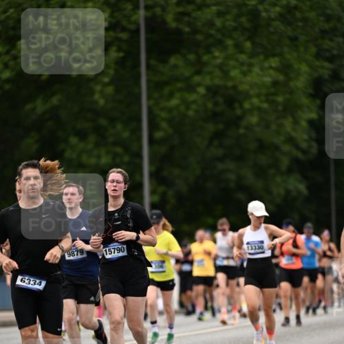 29.06.2025 - hella hamburg halbmarathon Dr. Thomas Lammeyer http://msf.ph/oto/8422833 29.06.2025 10:48:24 Kennedybrücke 1026, 1400, 1459, 1802, 1804, 2258, 2343, 2674, 2733, 3065, 3597, 4636, 4866, 5001, 5127, 5192, 5201, 5214, 5649, 5902, 5905, 6226, 6334, 6931, 7197, 8058, 8504, 8591, 9704, 9879, 10006, 10097, 10220, 10285, 10553, 11093, 11279 meine-sportfotos.de