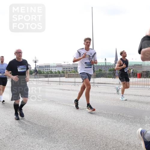 29.06.2025 - hella hamburg halbmarathon Lena Gebhardt http://msf.ph/oto/8422977 29.06.2025 10:28:05 Lombardsbrücke 749, 13860, 15608, 1148, 2080, 3389, 3445, 5177, 5369, 5604, 5847, 6214, 6632, 7497, 7667, 7764, 7978, 8085, 8215, 8327, 9567, 9653, 9654, 9688, 10412, 10413, 11692, 11739, 12780, 12823, 12842, 13043, 13045, 13296, 13568, 13678, 13860, 14017, 14155, 14206, 15123, 15607, 15608, 16569, 16804, 16838, 18256, 18301, 18626 meine-sportfotos.de