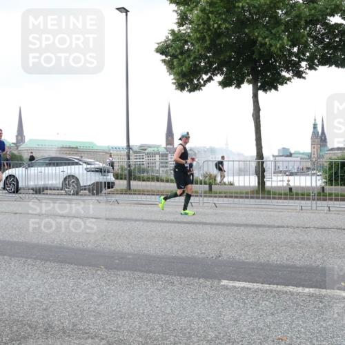 29.06.2025 - hella hamburg halbmarathon Lena Gebhardt http://msf.ph/oto/8423144 29.06.2025 10:52:57 Lombardsbrücke 1369, 1826, 2146, 2291, 2362, 2420, 2701, 2983, 2988, 3140, 3227, 3787, 4591, 4626, 4729, 5360, 5428, 6135, 6521, 7032, 7511, 7681, 7737, 8641, 9068, 9070, 9545, 10055, 10392, 10417, 10568, 10600, 10661, 10879, 10928, 10981, 11520, 11524, 11919, 12127, 12128, 12994, 13489, 13916, 13917, 14009, 14038, 14765, 14807, 14977, 14979, 16137 meine-sportfotos.de
