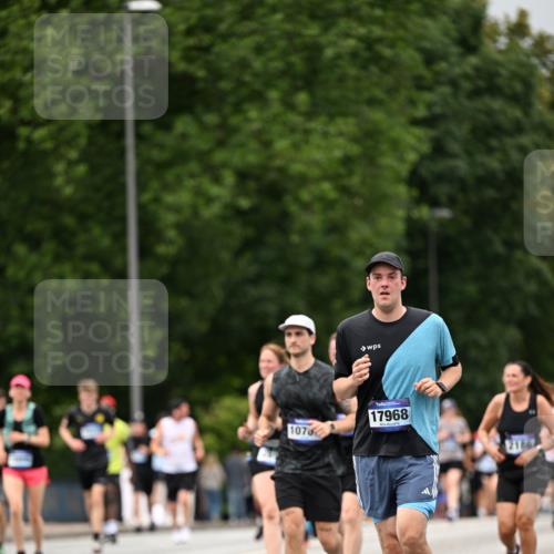 29.06.2025 - hella hamburg halbmarathon Dr. Thomas Lammeyer http://msf.ph/oto/8423208 29.06.2025 10:48:46 Kennedybrücke 1026, 1095, 1400, 1459, 1802, 1804, 2073, 2186, 2674, 2692, 2733, 3065, 3596, 4968, 5127, 5355, 5730, 5731, 6036, 6895, 7489, 8058, 8591, 8763, 8870, 9331, 9333, 10285, 10553, 10707 meine-sportfotos.de